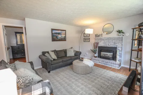 252 Coral Avenue Manchester NH 03104