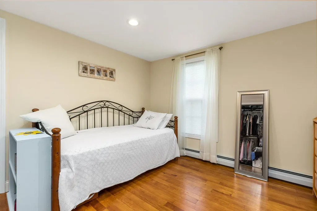 28 River Street Exeter NH 03833