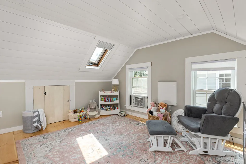 28 River Street Exeter NH 03833