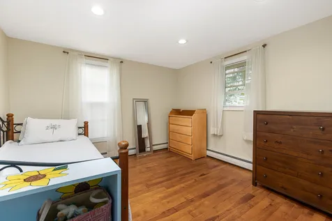 28 River Street Exeter NH 03833