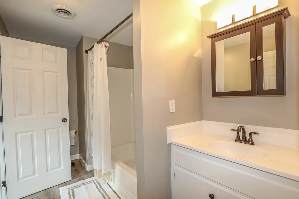 2 Bluestone Drive Nashua NH 03060