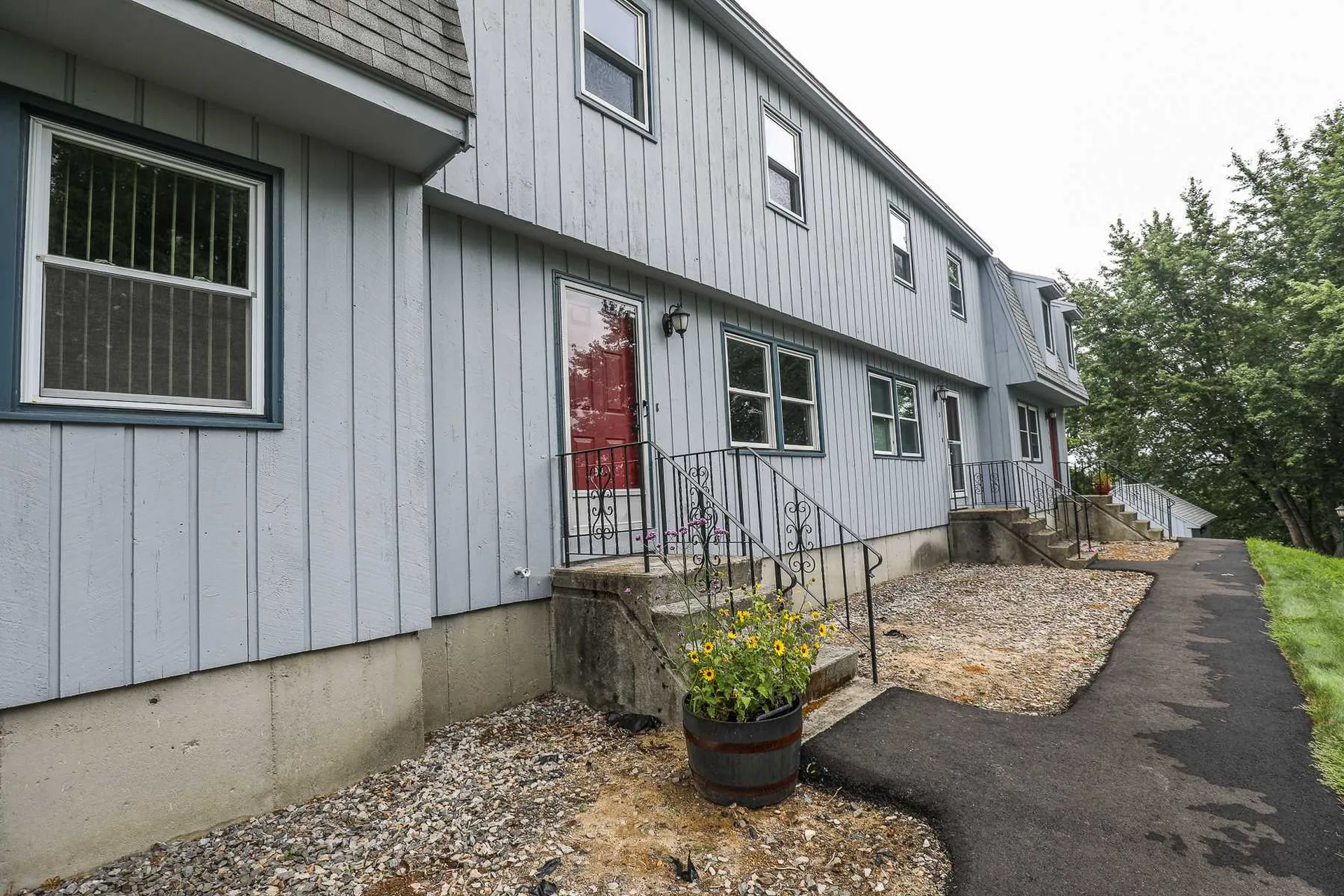 2 Bluestone Drive Nashua NH 03060