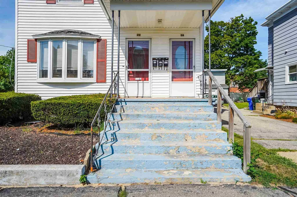 24 Joliette Street Manchester NH 03102