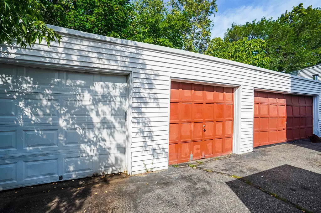 24 Joliette Street Manchester NH 03102