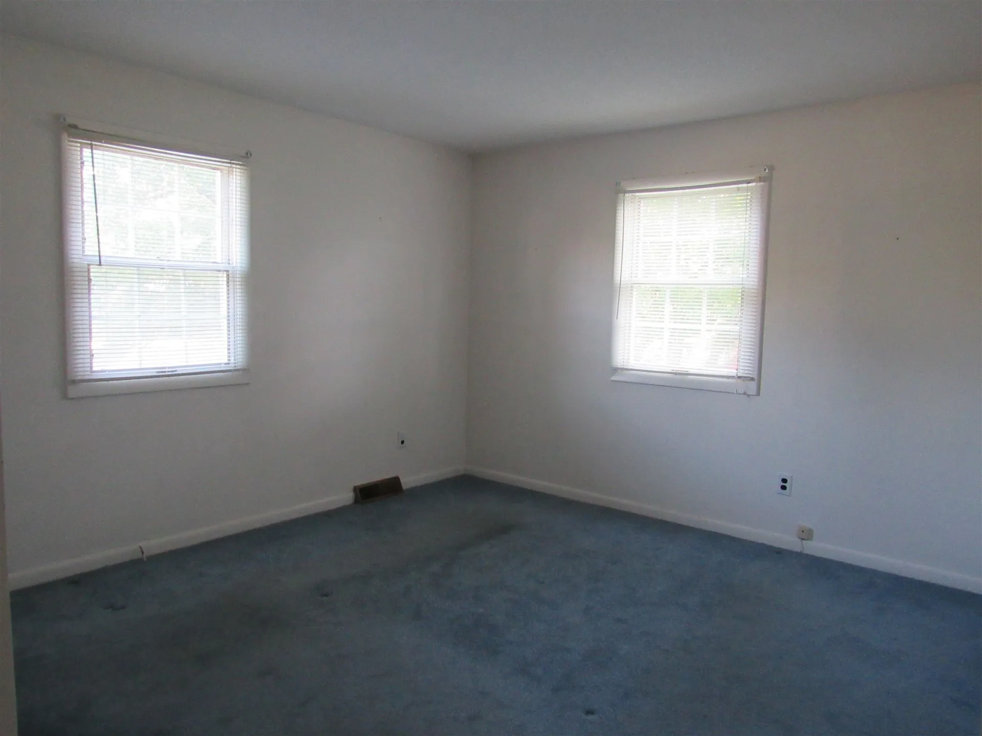 15 Corbin Avenue Gorham NH 03581