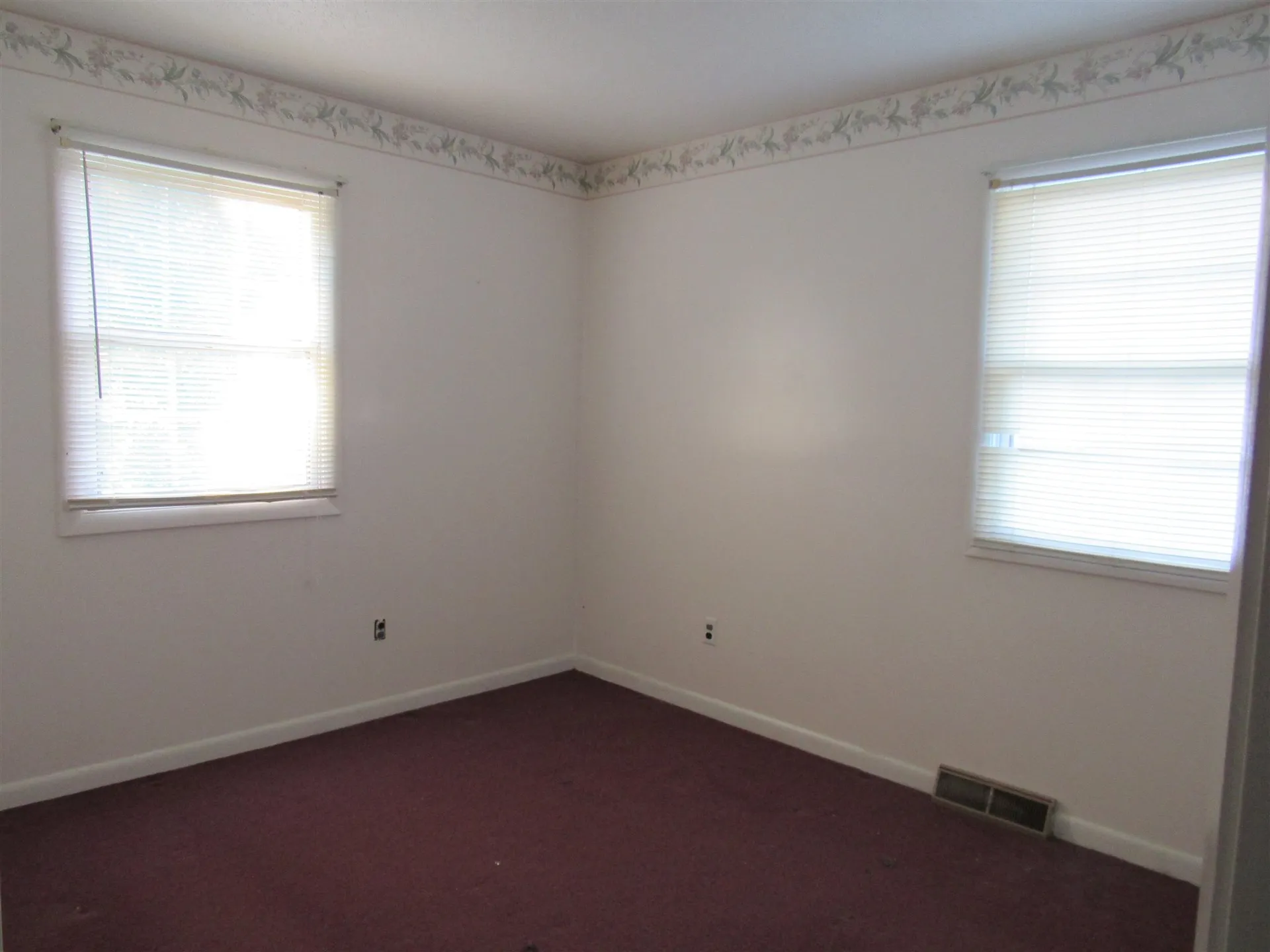 15 Corbin Avenue Gorham NH 03581