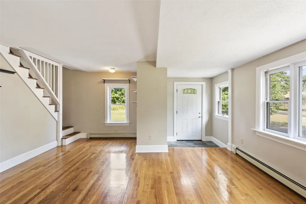 172 Washington Street Laconia NH 03246