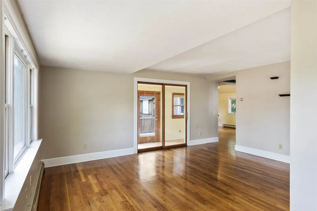 172 Washington Street Laconia NH 03246