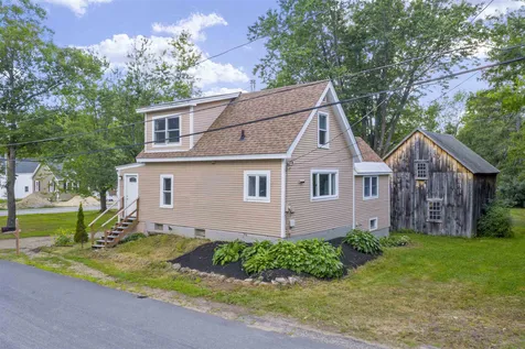 172 Washington Street Laconia NH 03246