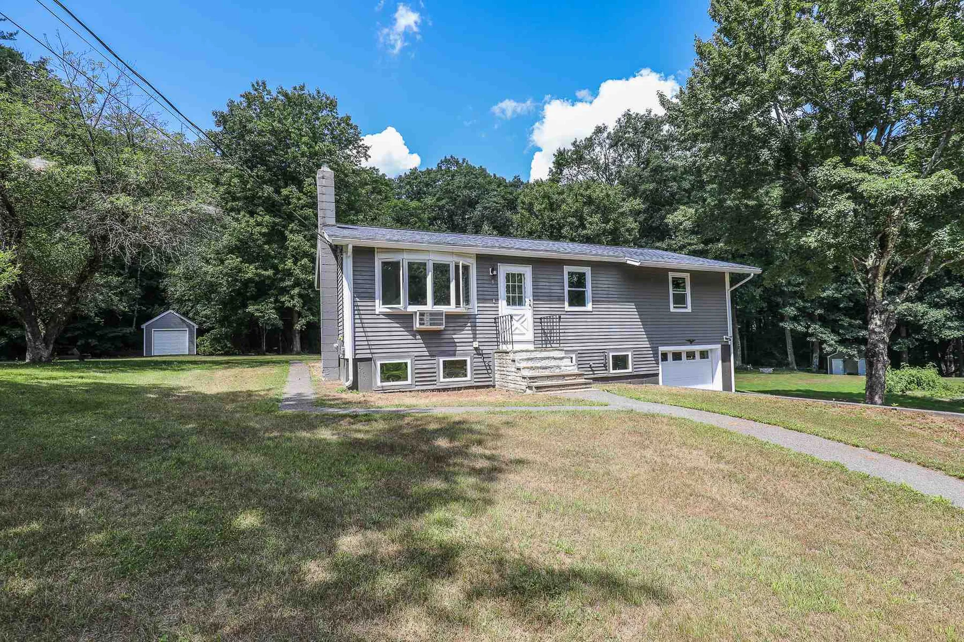 9 Forest Lane Boscawen NH 03303