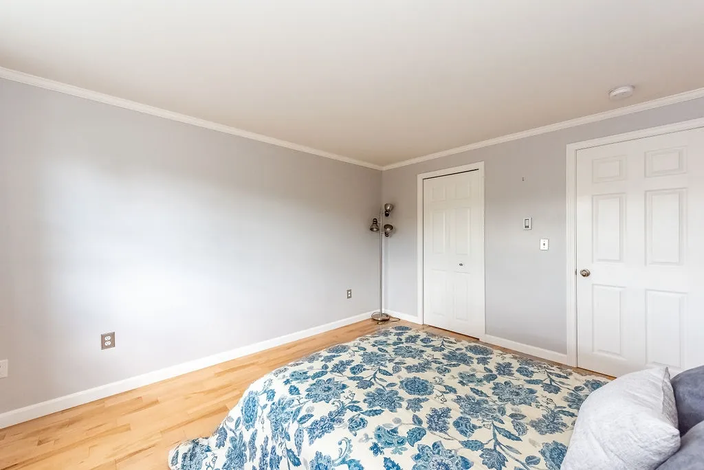 557 Sagamore Avenue Portsmouth NH 03801