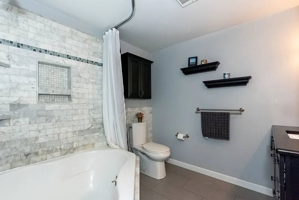 557 Sagamore Avenue Portsmouth NH 03801