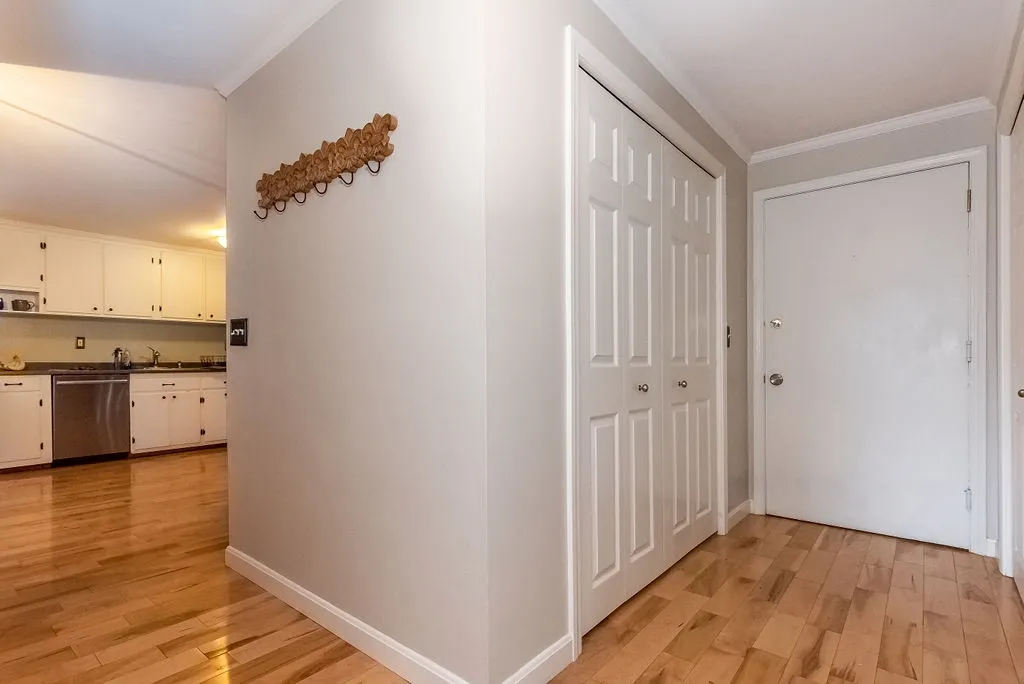 557 Sagamore Avenue Portsmouth NH 03801