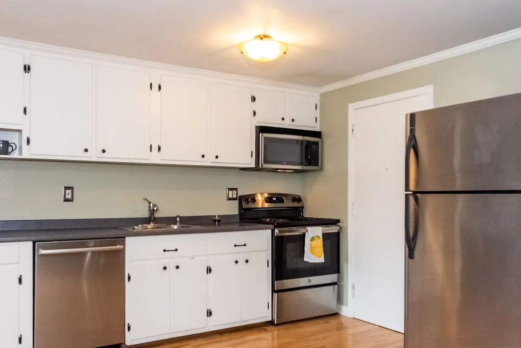 557 Sagamore Avenue Portsmouth NH 03801