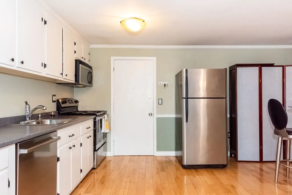 557 Sagamore Avenue Portsmouth NH 03801