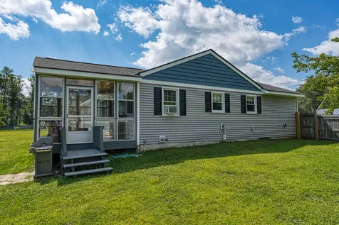 41 Hayward Road Plainfield NH 03781