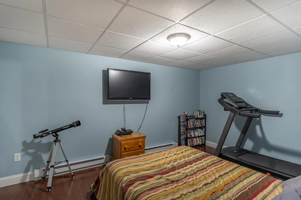 51 Hawthorne Drive Auburn NH 03032