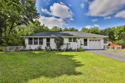 33 Alder Drive Nashua NH 03060