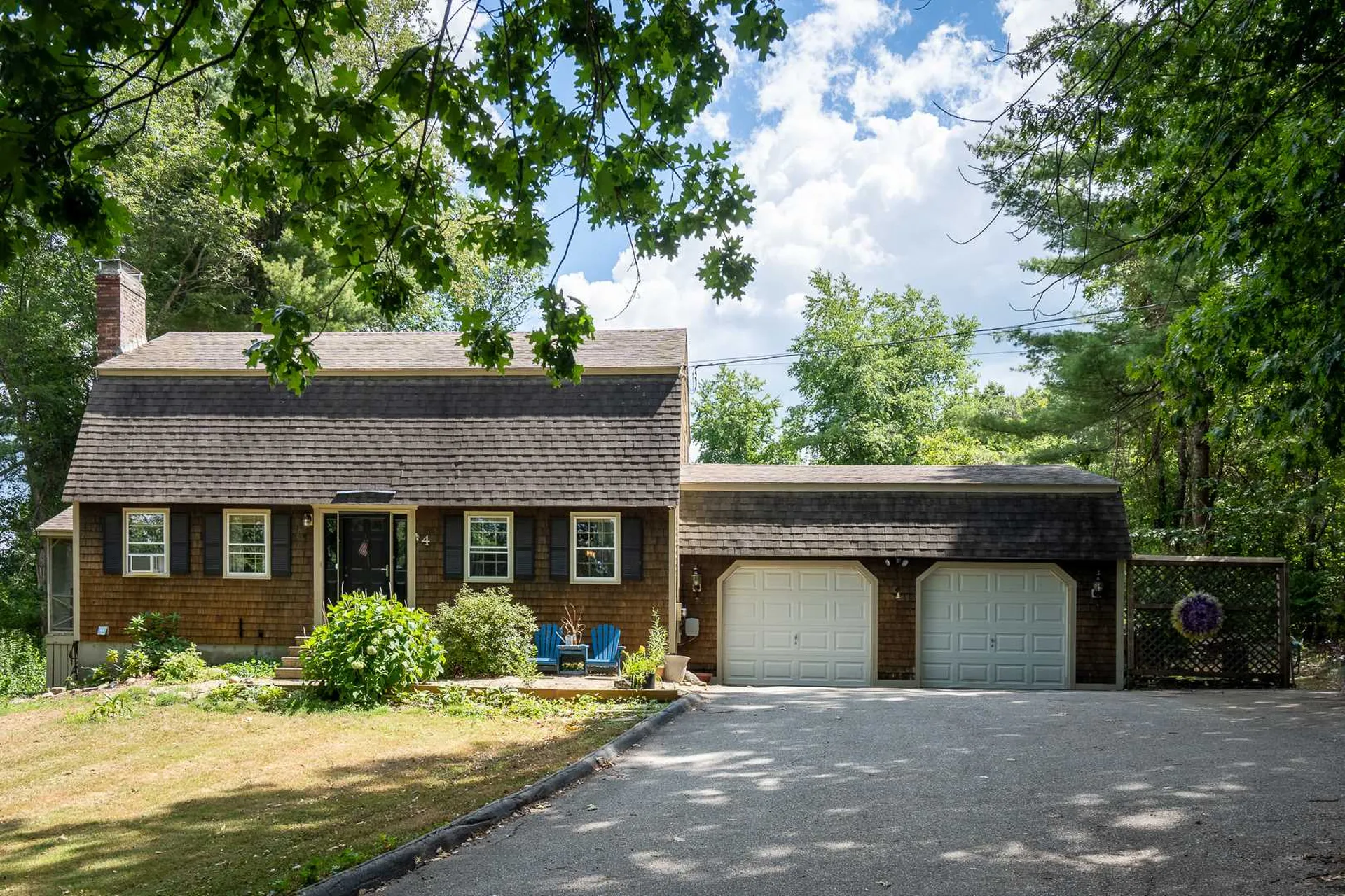 4 Royal Range Road Sandown NH 03873