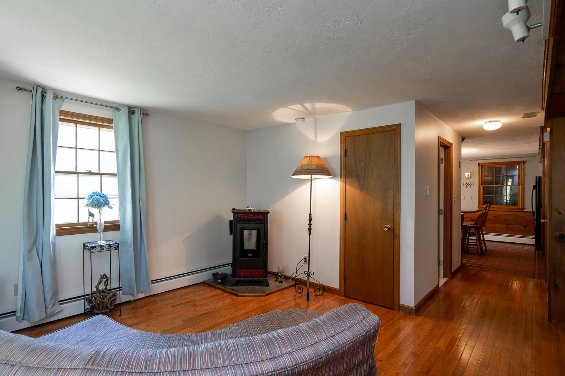 4 Royal Range Road Sandown NH 03873