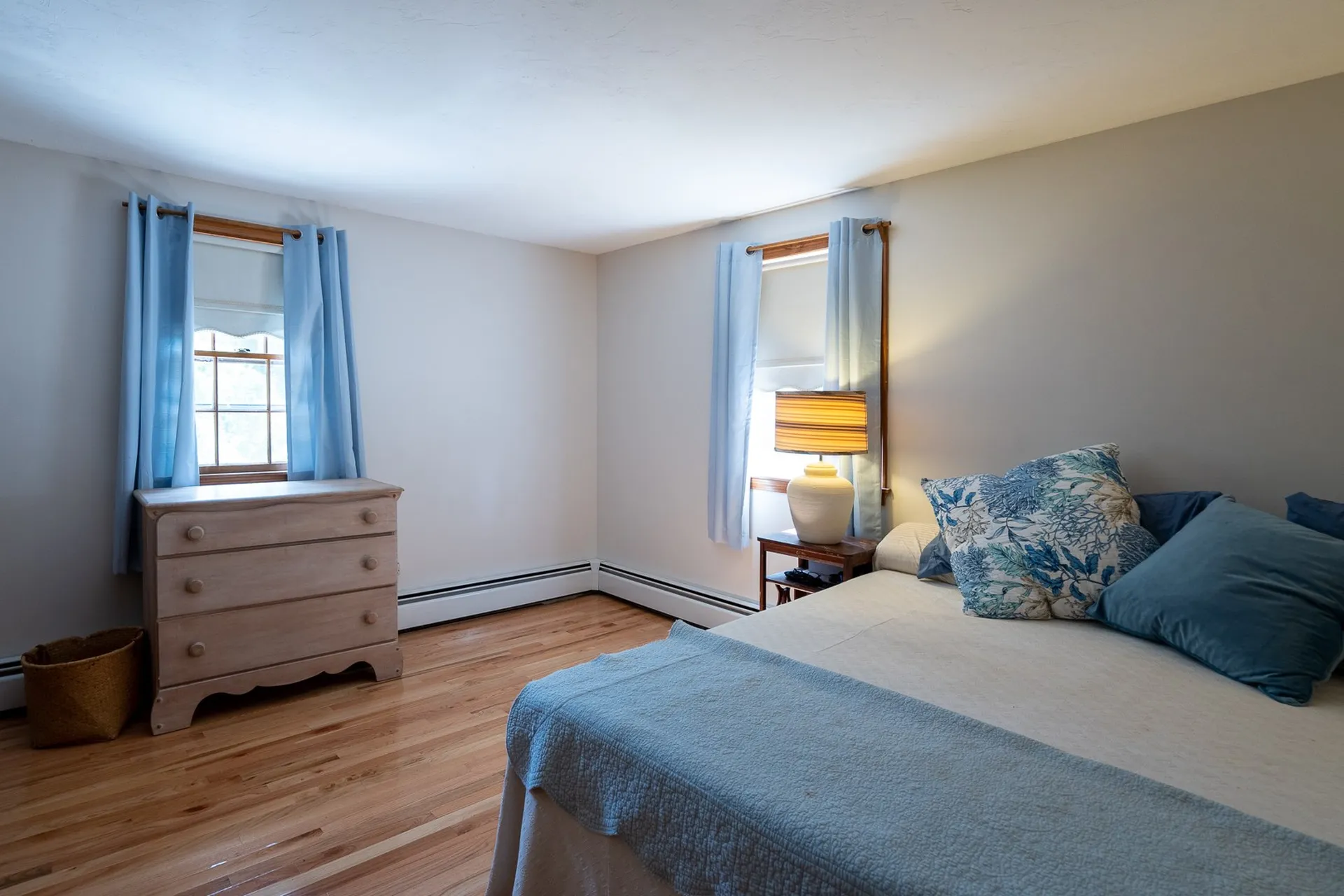 4 Royal Range Road Sandown NH 03873