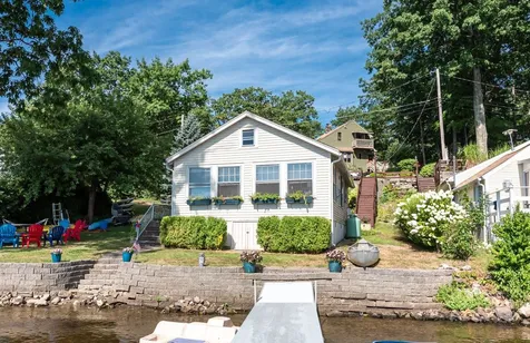 10 Grandview Avenue Derry NH 03038