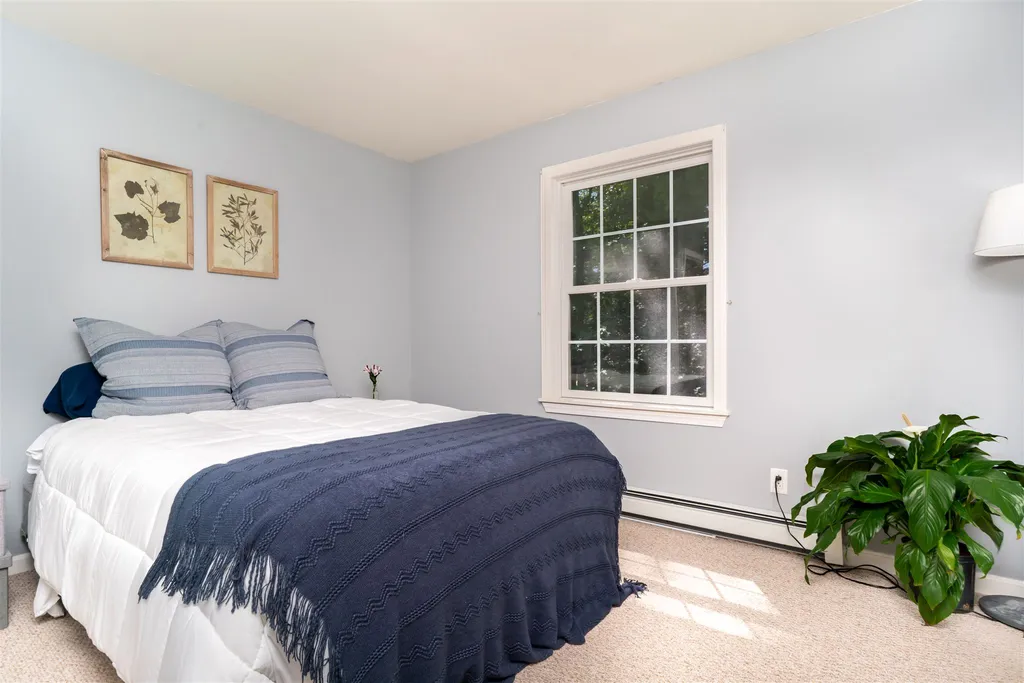 10 Greenbriar Drive Eliot ME 03903