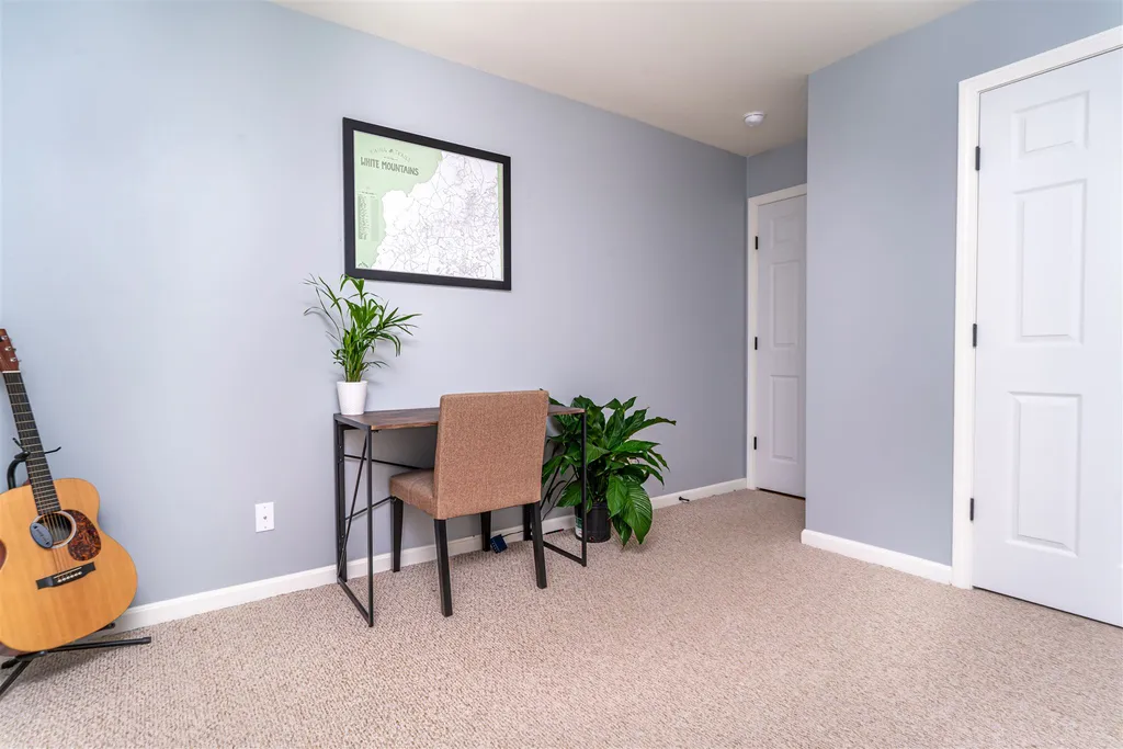 10 Greenbriar Drive Eliot ME 03903