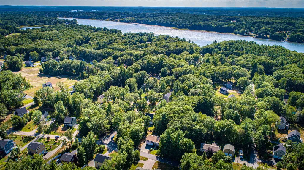 10 Greenbriar Drive Eliot ME 03903