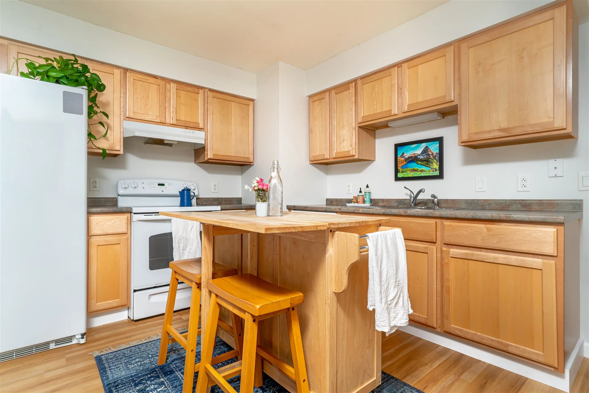 10 Greenbriar Drive Eliot ME 03903