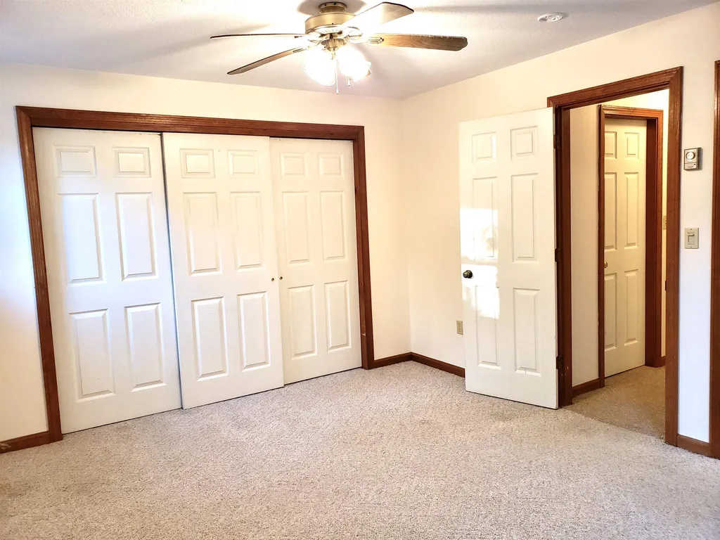 21 Knoll Road Wolfeboro NH 03894
