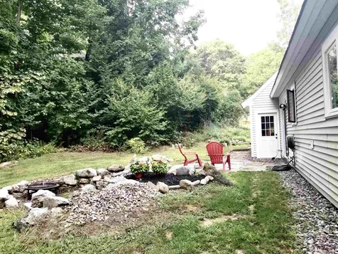 21 Knoll Road Wolfeboro NH 03894