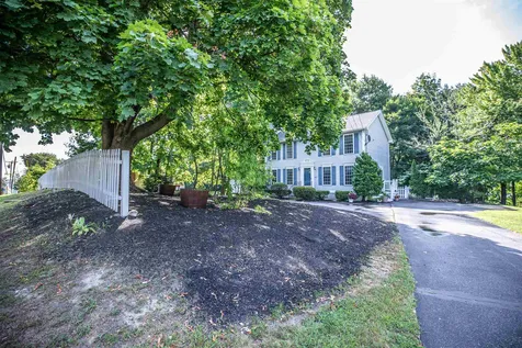 1405 Wellington Road Manchester NH 03104