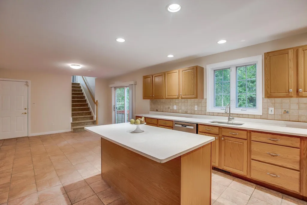 3 Osgood Street Windham NH 03087