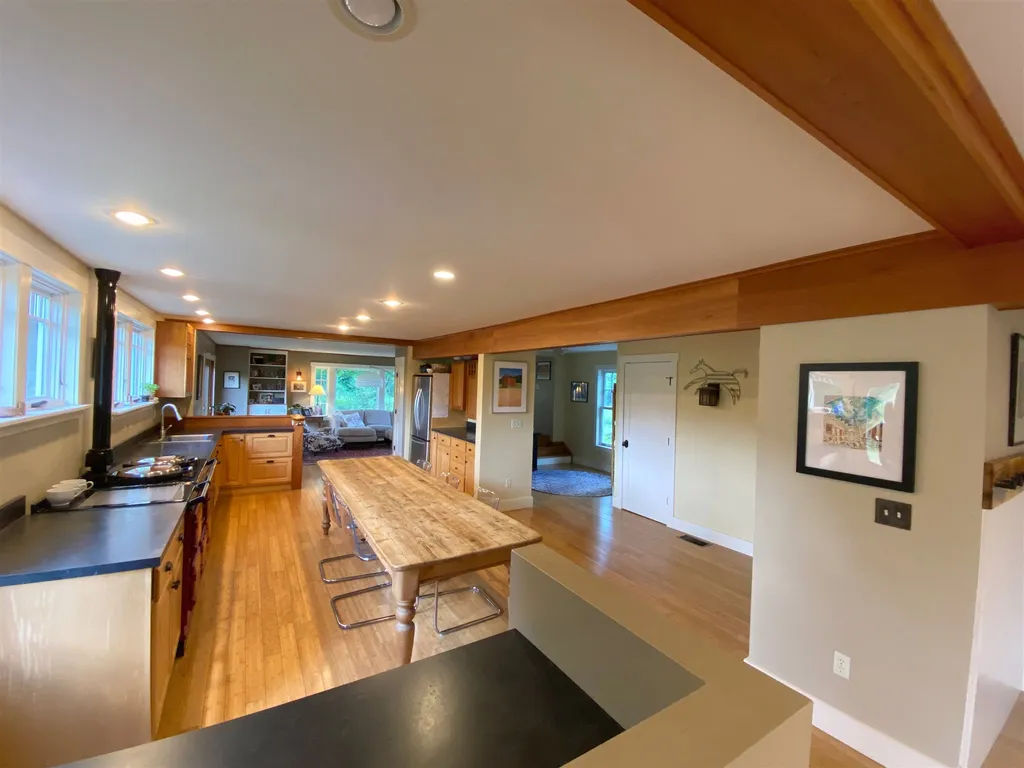 147 Beartown Road Underhill VT 05489