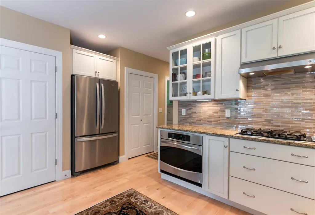 25 Basin Road Sunapee NH 03782