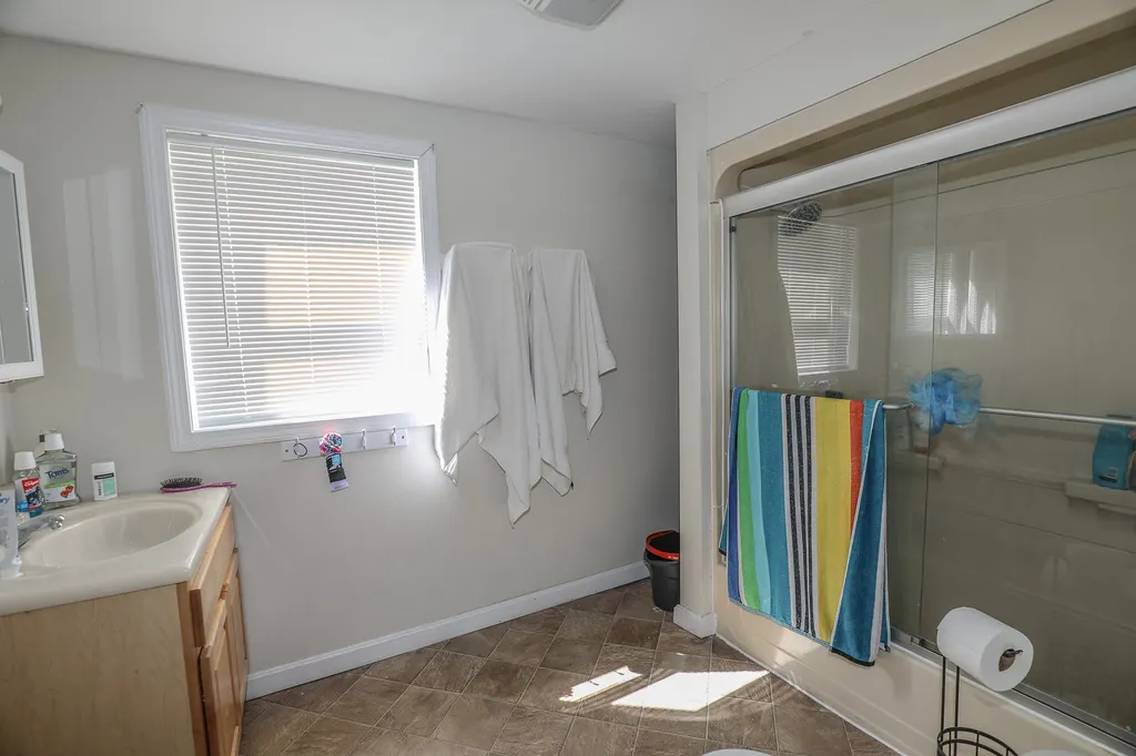 59 Elm Street Goffstown NH 03045