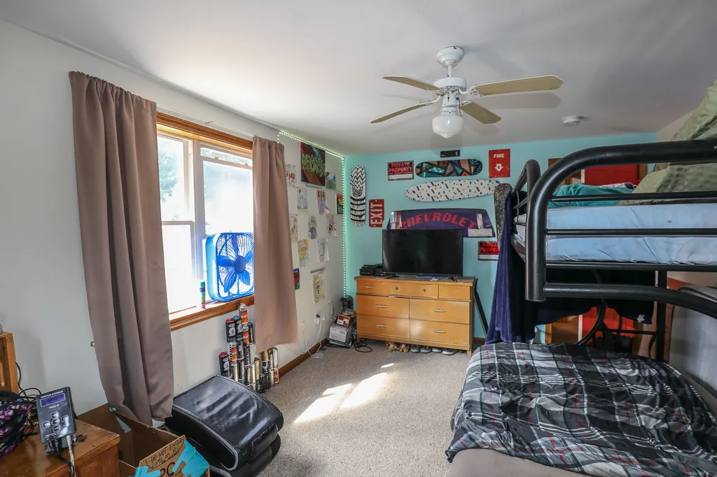 59 Elm Street Goffstown NH 03045