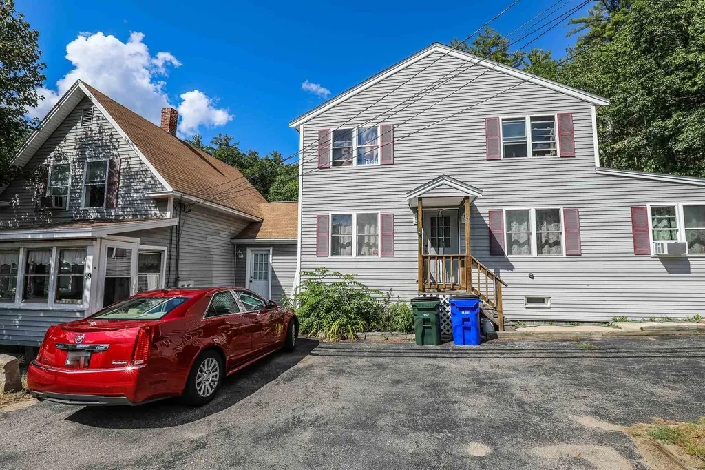 59 Elm Street Goffstown NH 03045