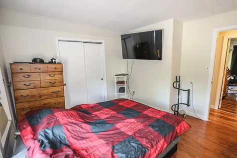 59 Elm Street Goffstown NH 03045