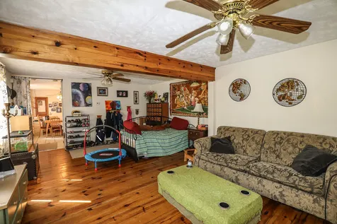 59 Elm Street Goffstown NH 03045
