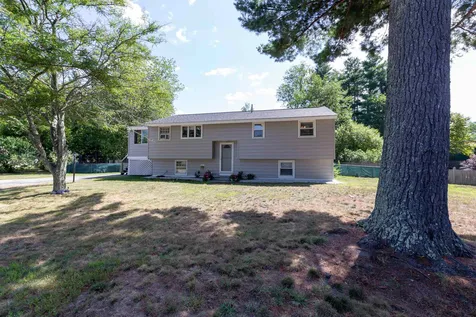 5 Minuteman Avenue Merrimack NH 03054