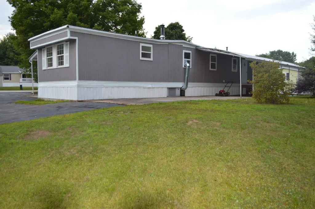 26 Sunset Drive Rindge NH 03461