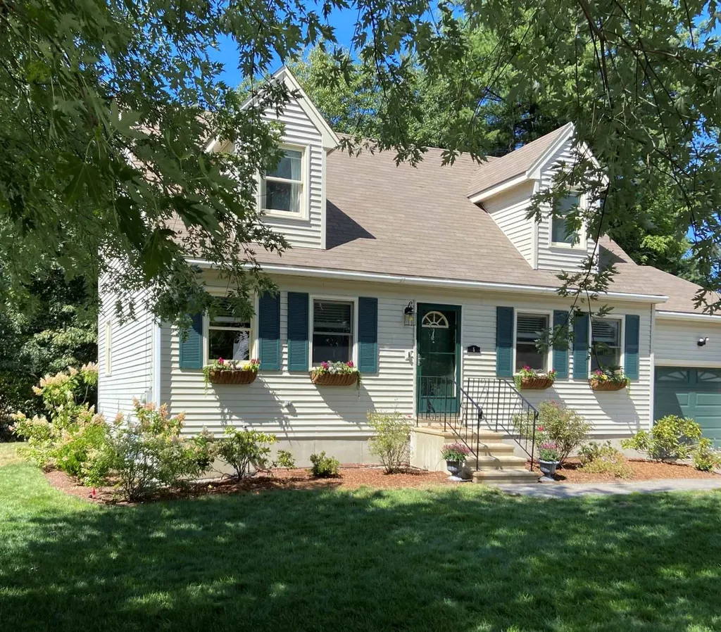 5 Cobble Hill Road Nashua NH 03062