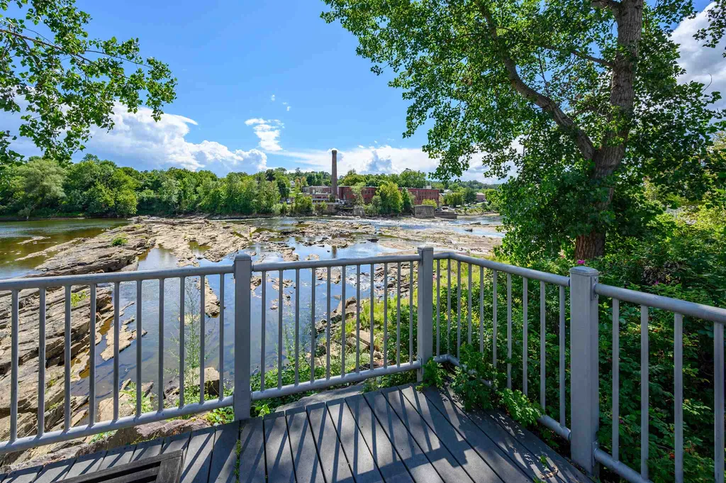 60 Winooski Falls Way Winooski VT 05404