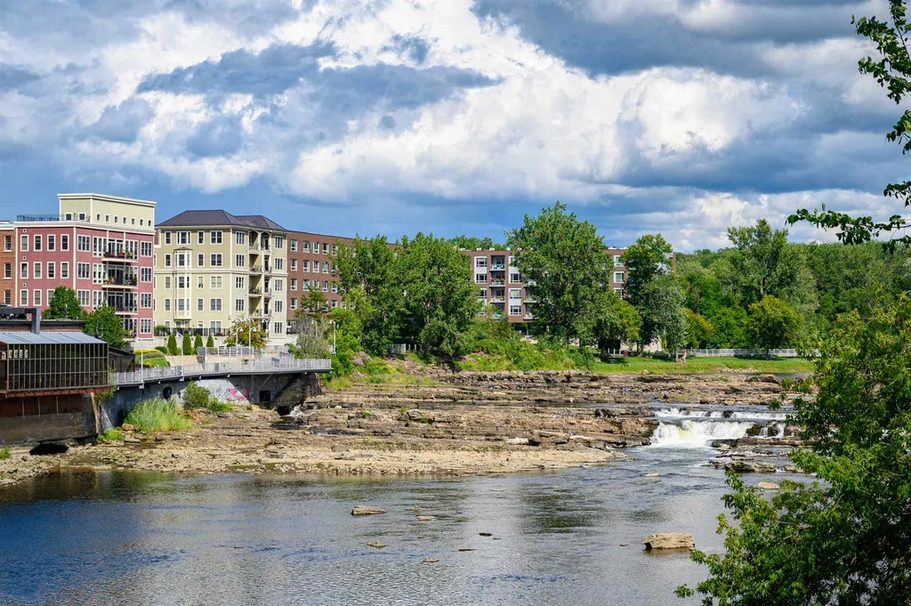 60 Winooski Falls Way Winooski VT 05404