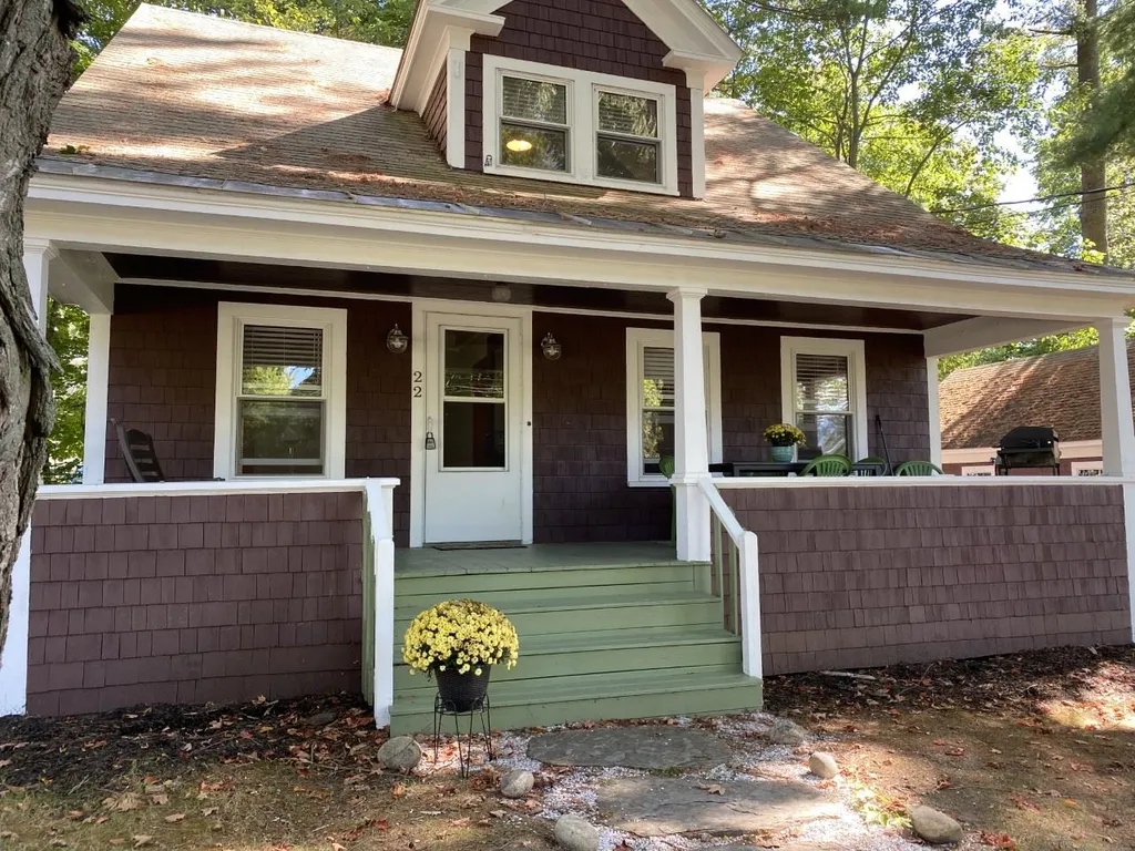 22 Harding Street Rochester NH 03867