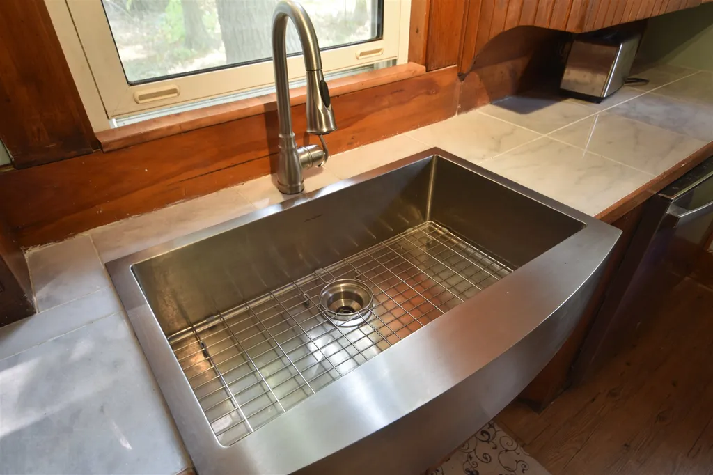 22 Harding Street Rochester NH 03867