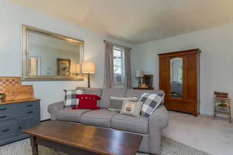 3 Troon Terrace Holderness NH 03245