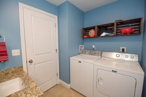 45 Holts Point Road Sandown NH 03873